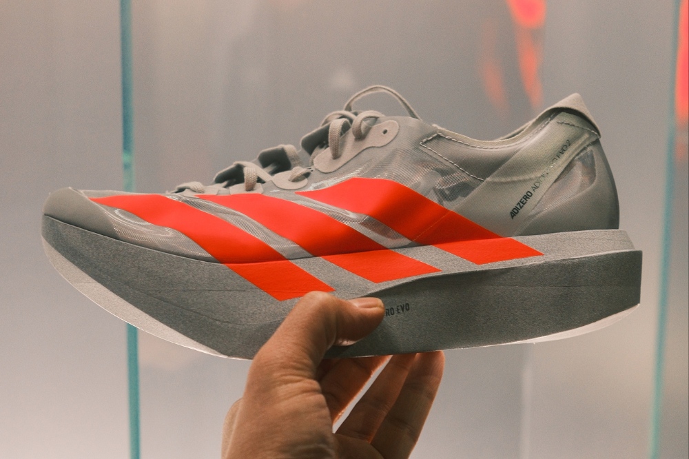 adidas adizero adios pro evo 2 - shoe in hand
