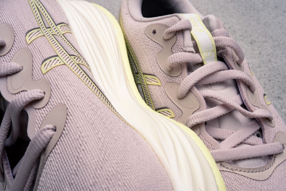 asics gel-cumulus 27 - laces