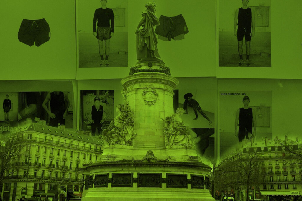 PARIS STATUE